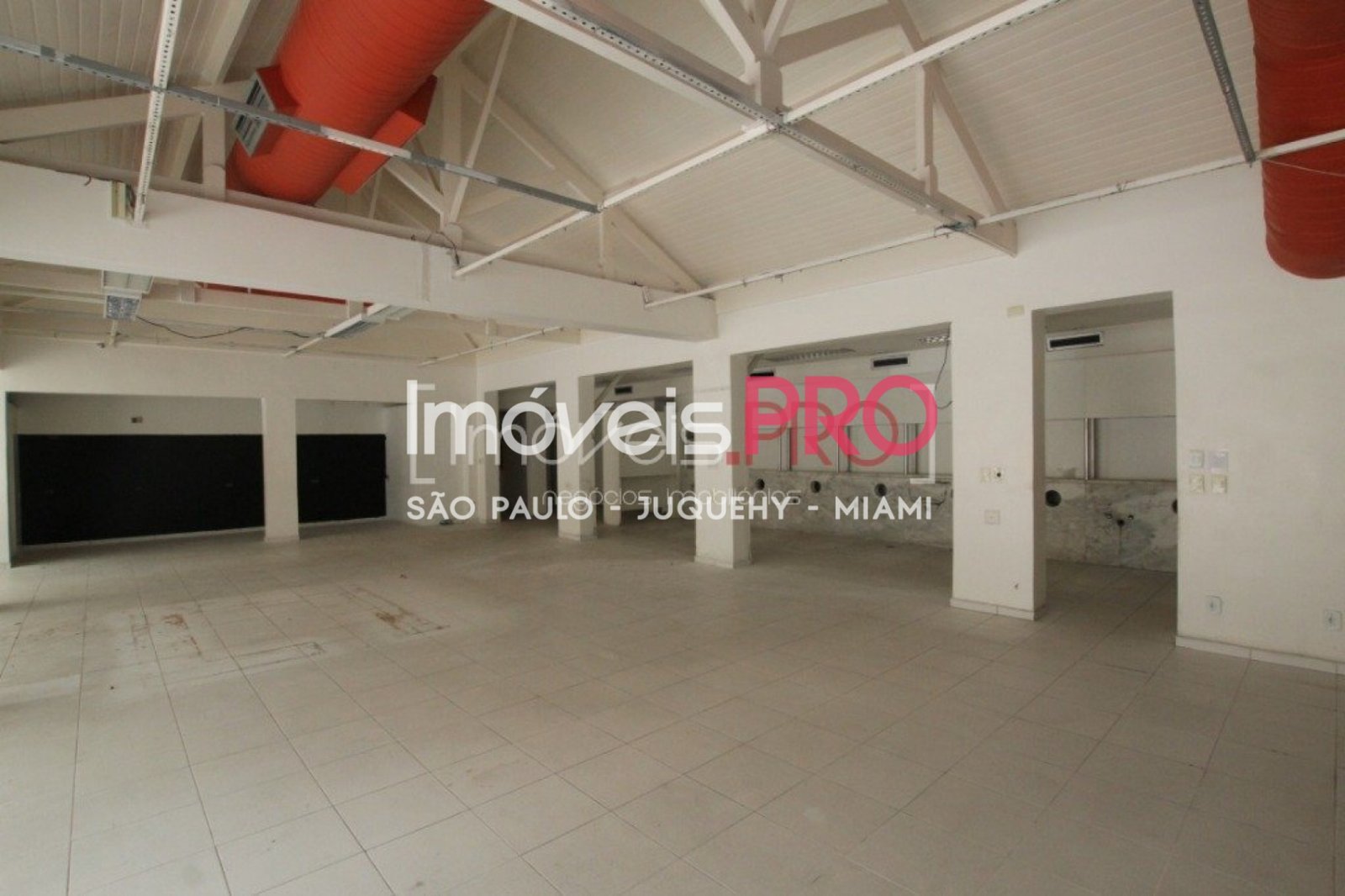 Loja, 245 m², para alugar em Moema — foto 5