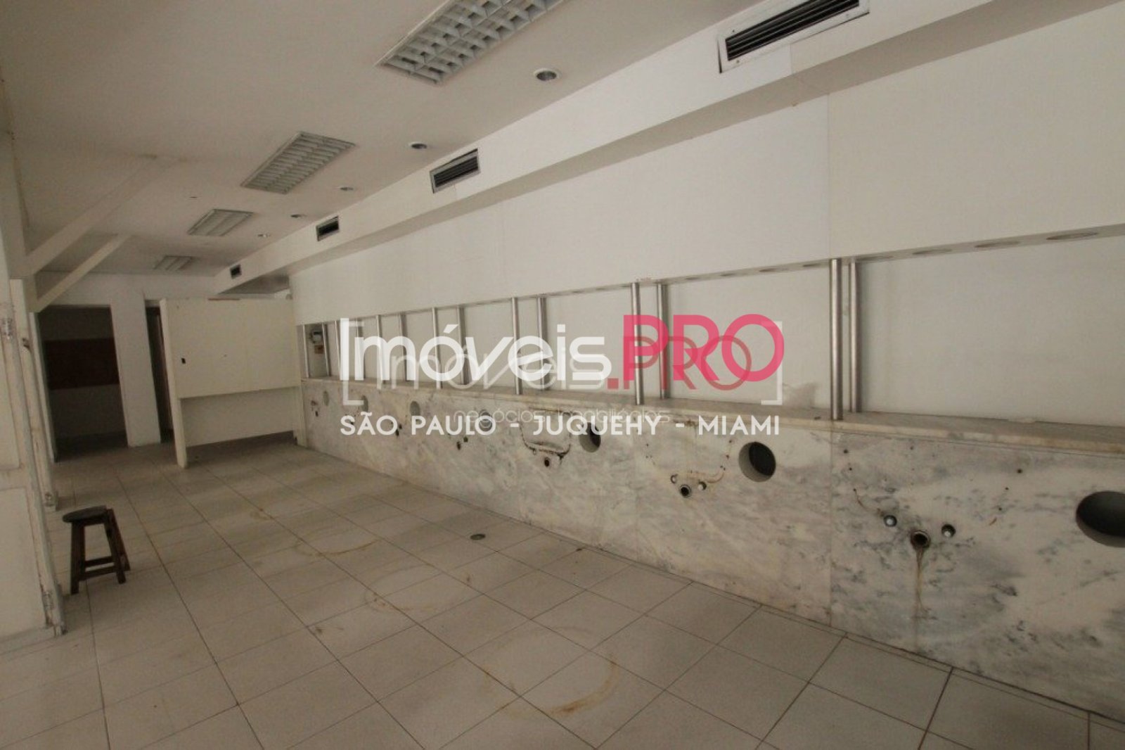 Loja, 245 m², para alugar em Moema — foto 7