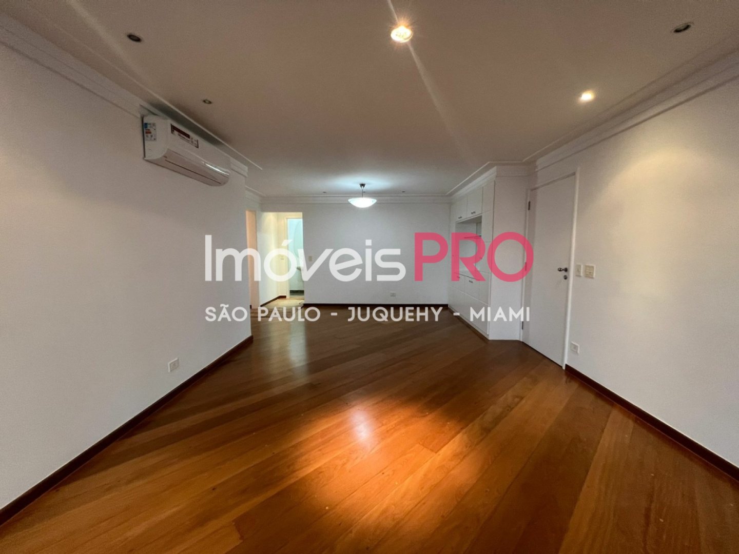 Apartamento de 3 quartos, 145 m², para alugar em Moema Índios — foto 4 de 41