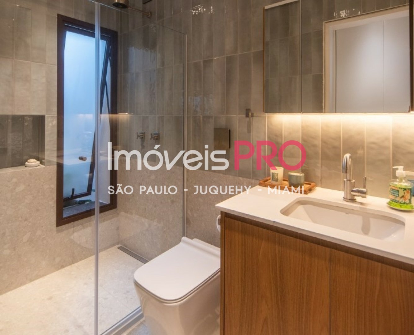 Foto :: https://assets.imoveispro.com.br/thumb/IP21116/casa-de-vila-venda-paraiso_IP21116_29_1920x1080.jpg?