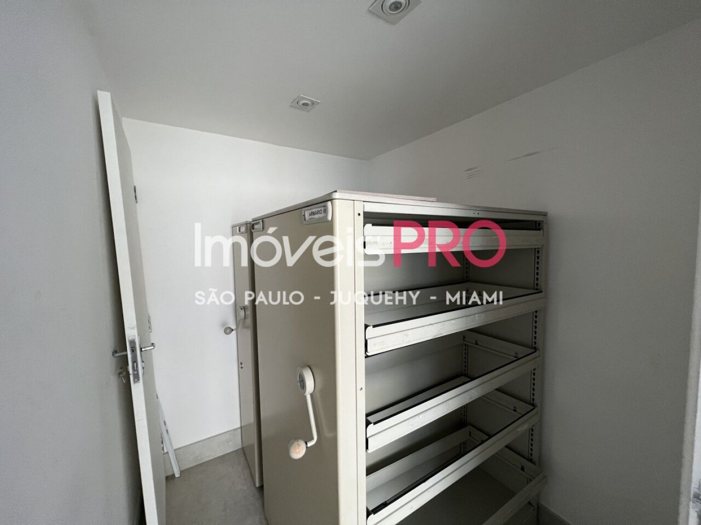 Foto :: IP21573