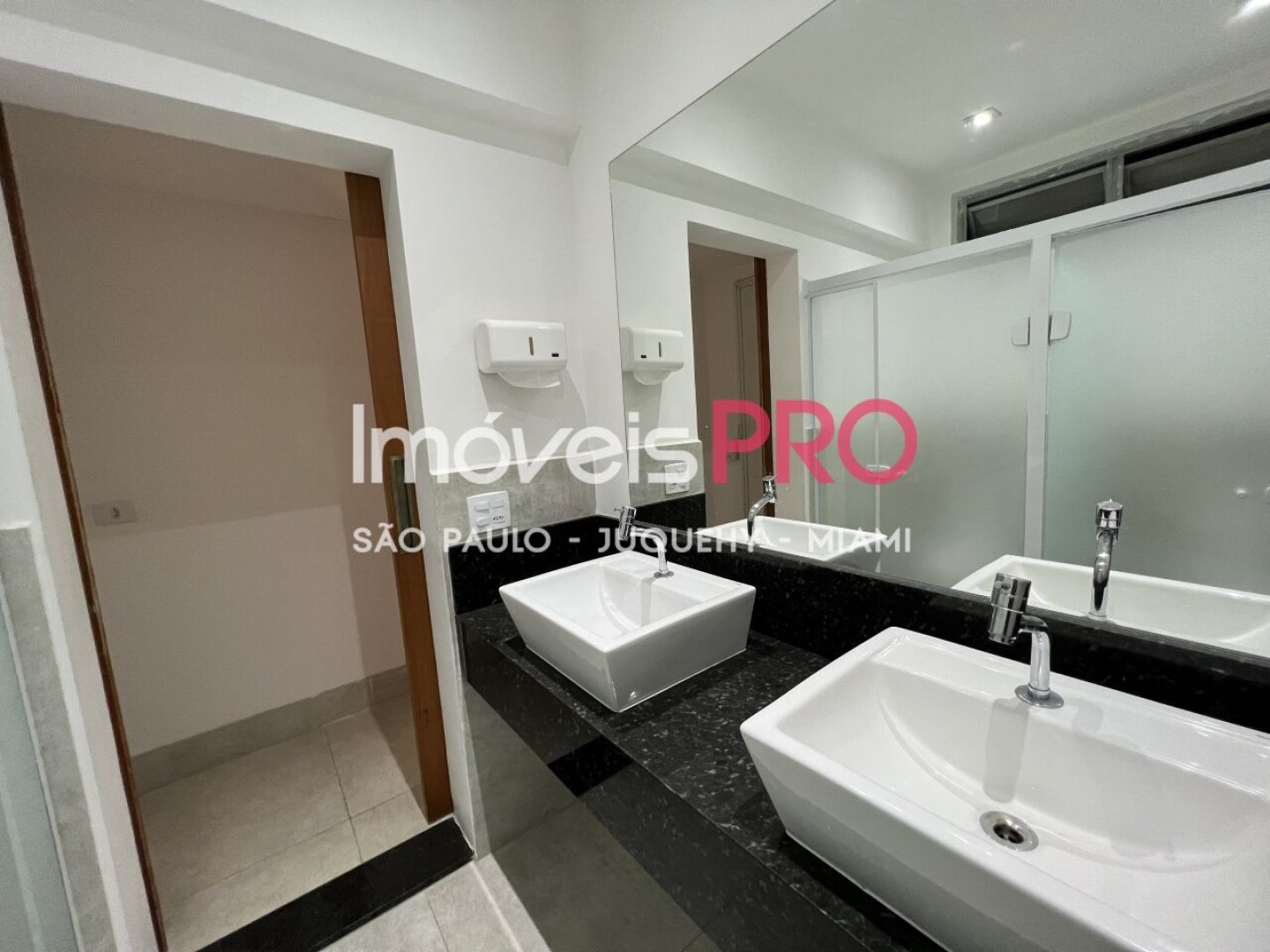 Foto :: IP21573