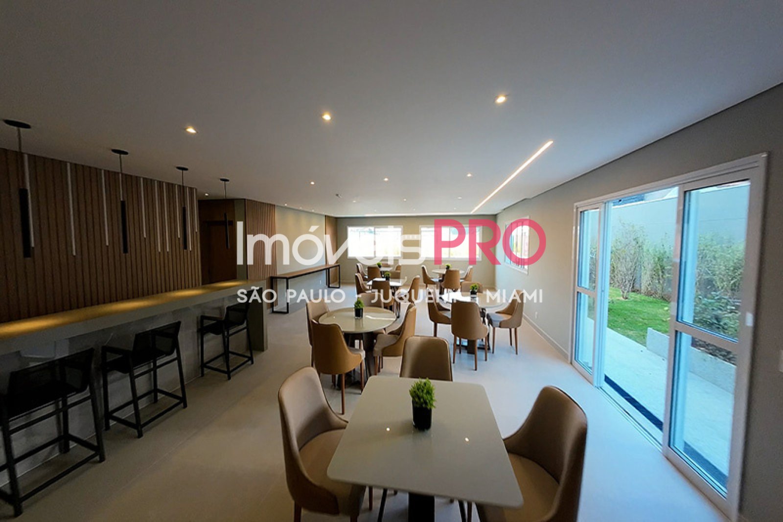 Foto :: https://assets.imoveispro.com.br/thumb/IP21663/apartamento-venda-ipiranga_IP21663_29_1920x1080.jpg?