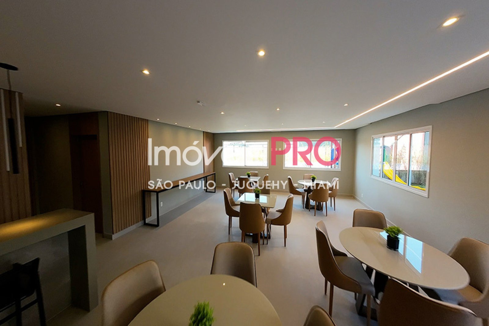 Foto :: IP21663