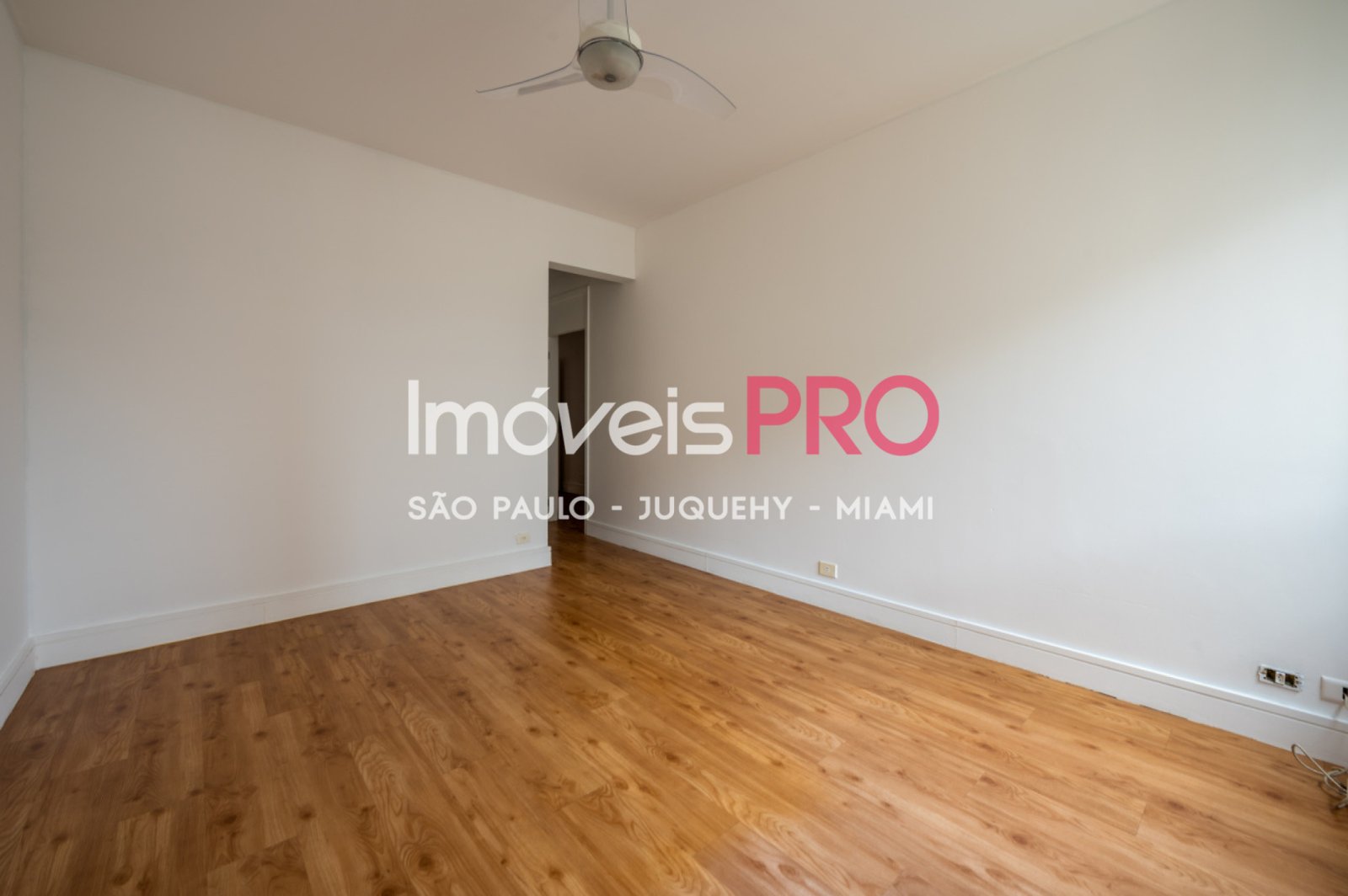 Foto :: https://assets.imoveispro.com.br/thumb/IP21712/apartamento-venda-santa-cecilia_IP21712_11_1920x1080.jpg?