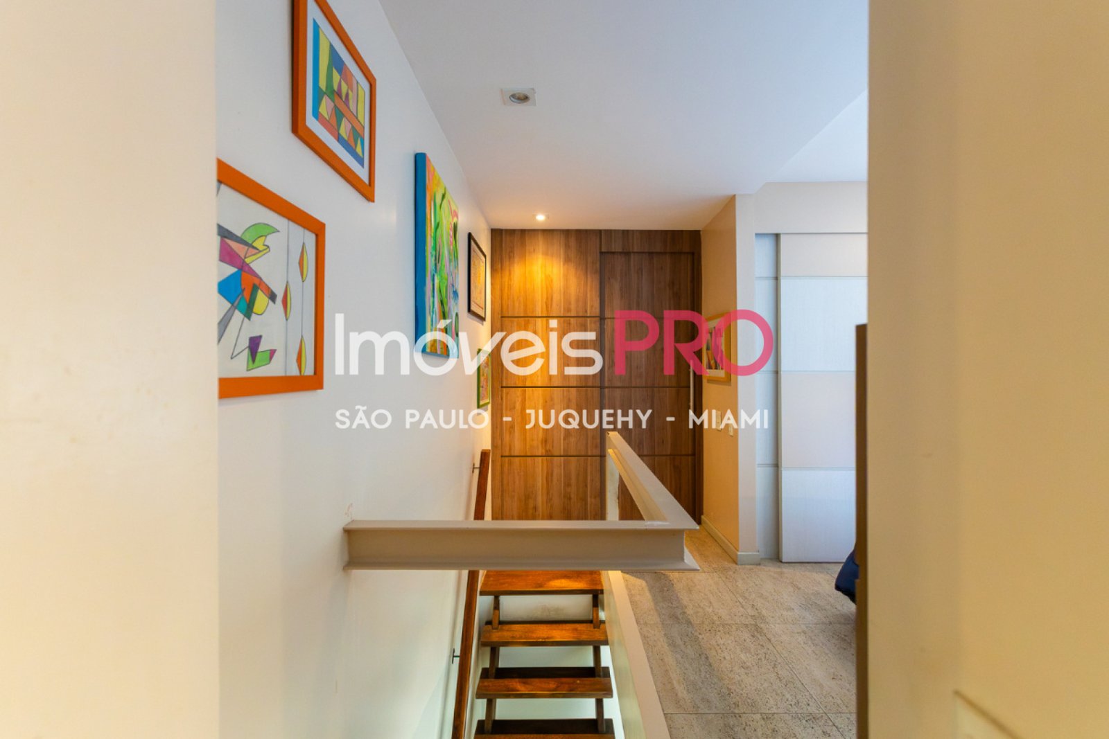 Foto :: IP21906