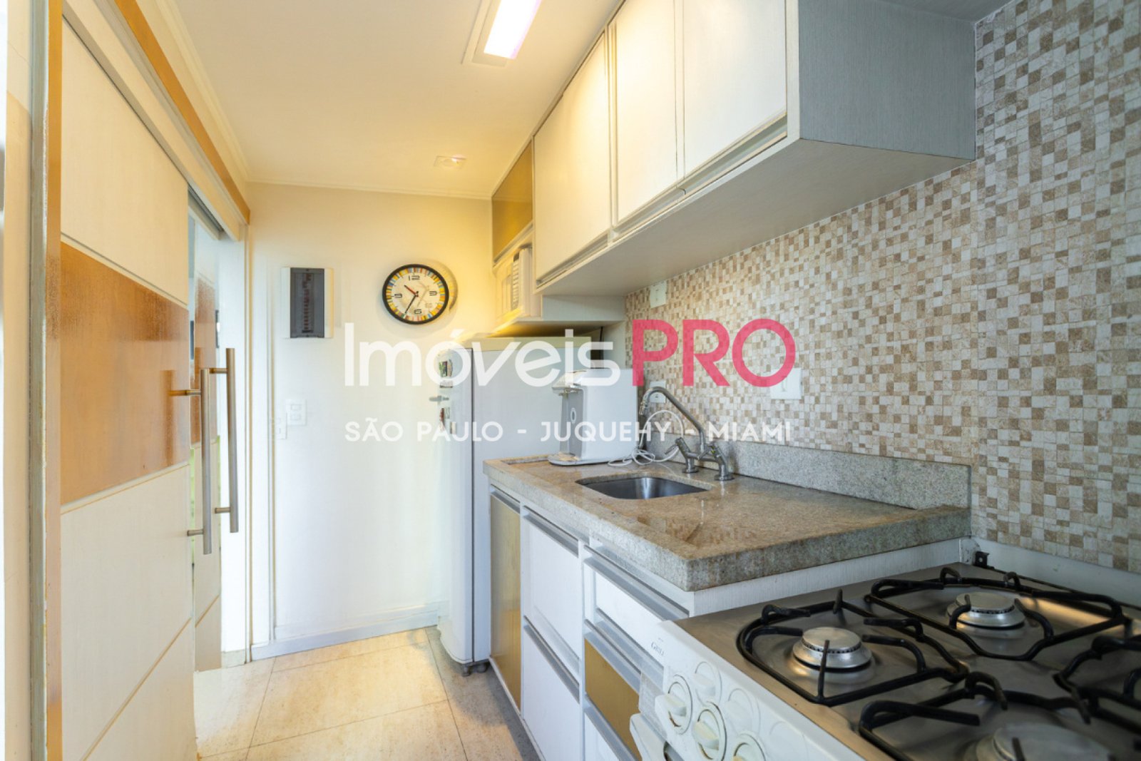 Foto :: IP21906