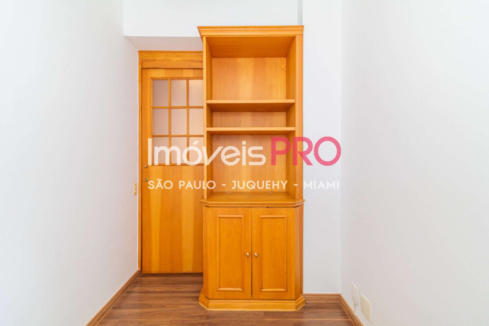Foto :: https://assets.imoveispro.com.br/thumb/IP22778/apartamento-aluguel-moema-passaros_IP22778_23_1920x1080.jpg?