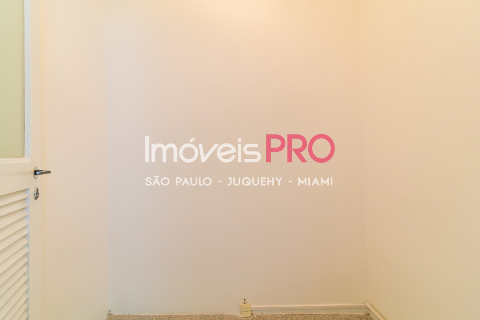 Foto :: https://assets.imoveispro.com.br/thumb/IP22778/apartamento-aluguel-moema-passaros_IP22778_29_1920x1080.jpg?