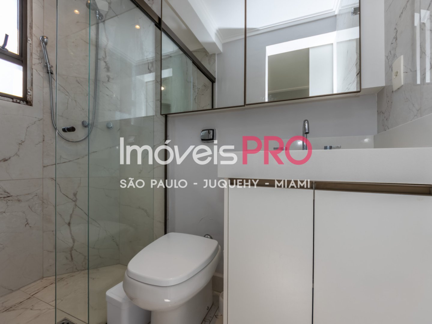 Foto :: https://assets.imoveispro.com.br/thumb/IP23007/apartamento-venda-moema_IP23007_23_1920x1080.jpg?