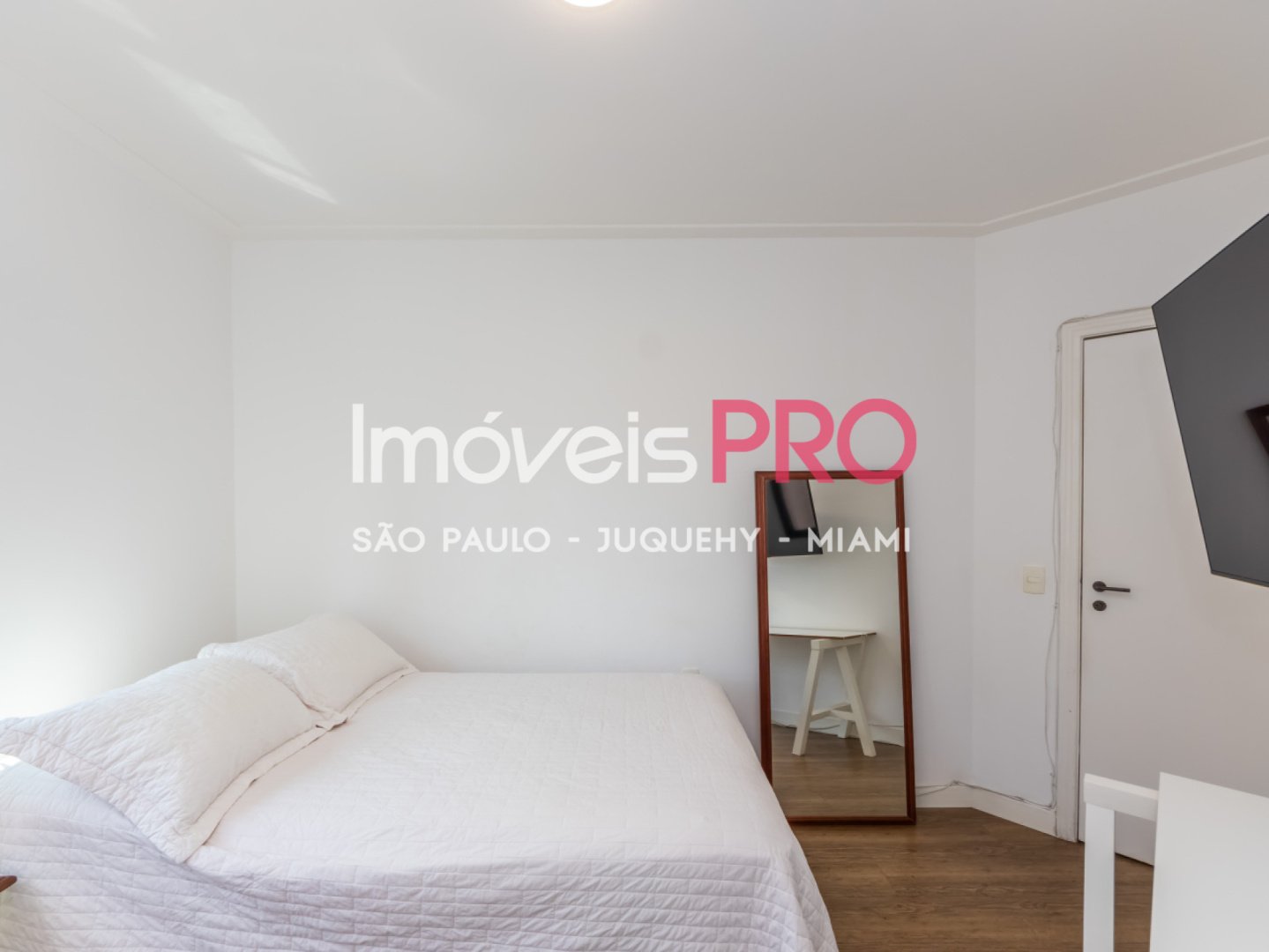 Foto :: https://assets.imoveispro.com.br/thumb/IP23007/apartamento-venda-moema_IP23007_29_1920x1080.jpg?