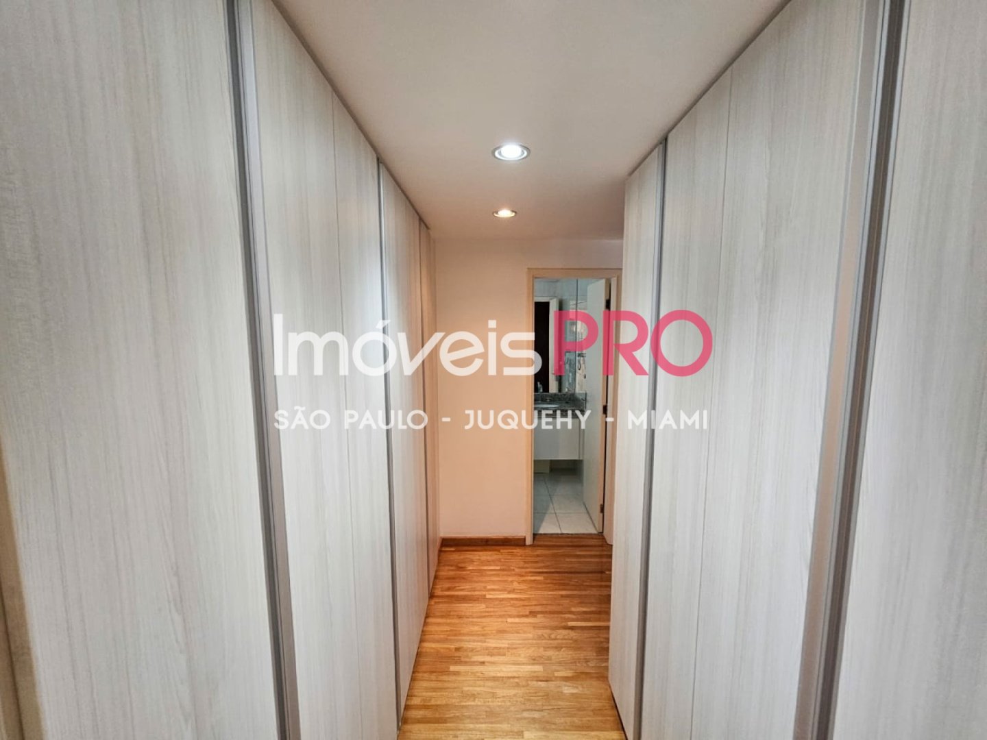 Foto :: https://assets.imoveispro.com.br/thumb/IP23165/apartamento-venda-brooklin_IP23165_11_1920x1080.jpg?