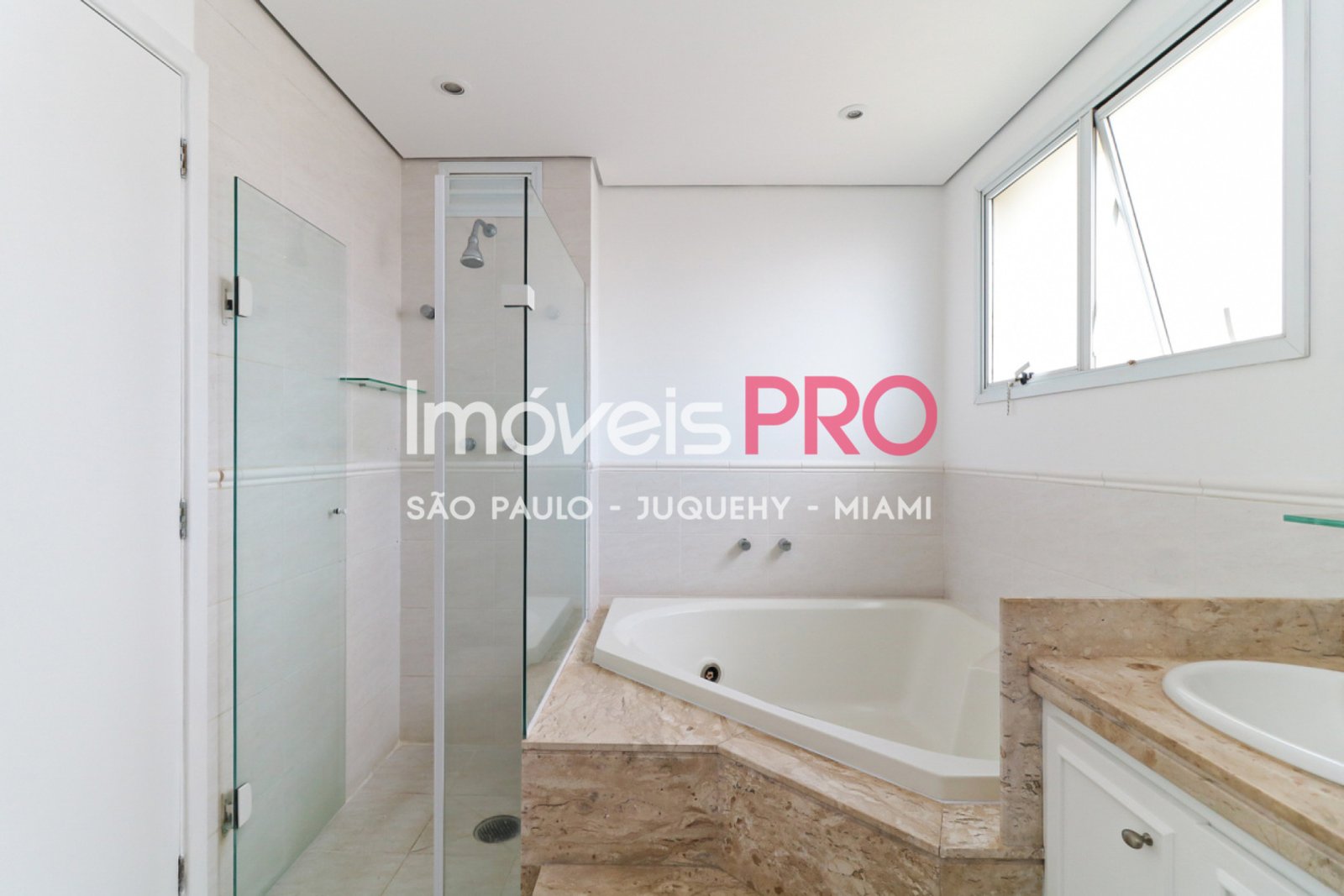 Foto :: https://assets.imoveispro.com.br/thumb/IP23189/apartamento-venda-morumbi_IP23189_17_1920x1080.jpg?
