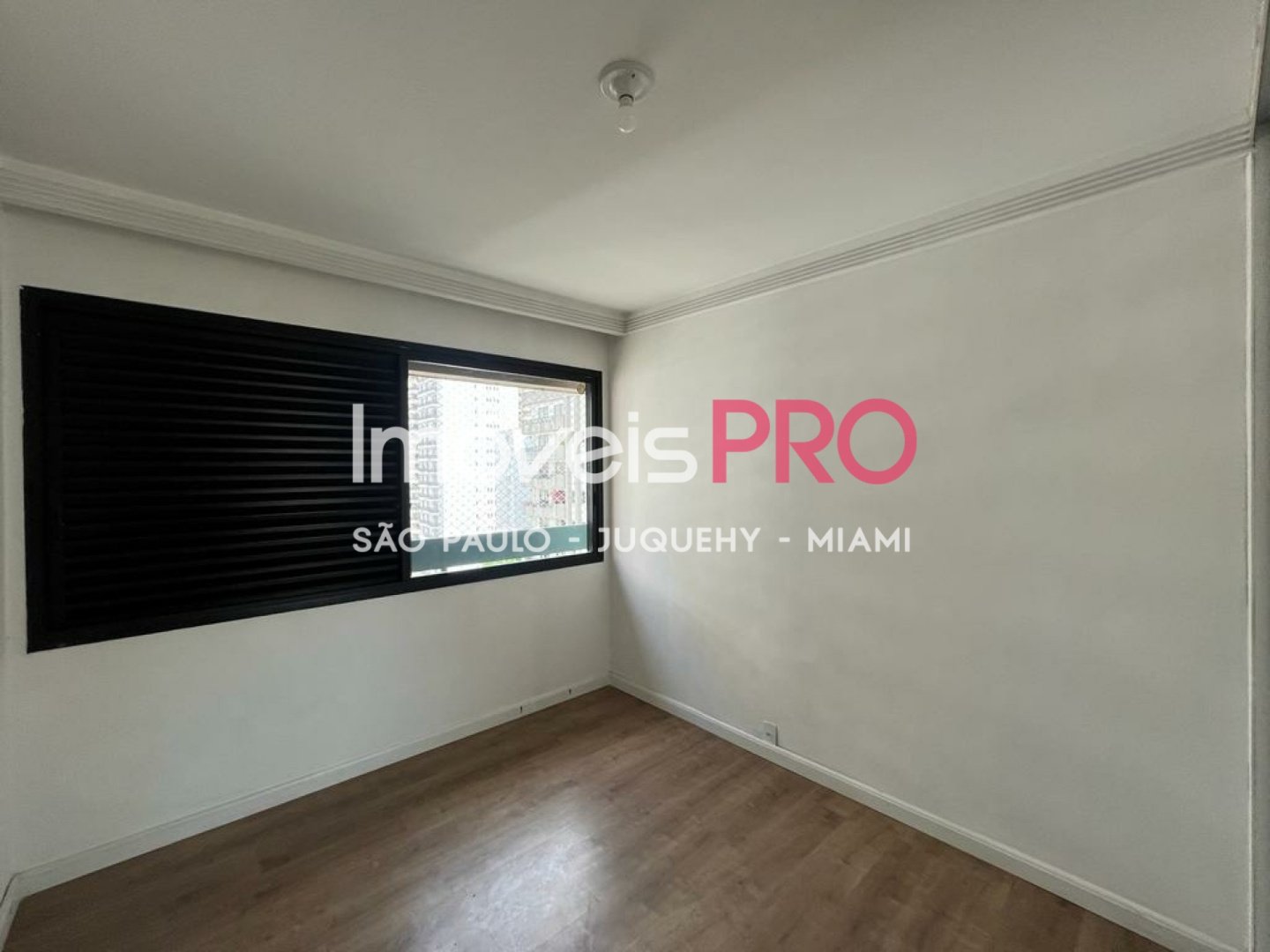 Foto :: https://assets.imoveispro.com.br/thumb/IP23362/apartamento-aluguel-moema-passaros_IP23362_11_1920x1080.jpg?