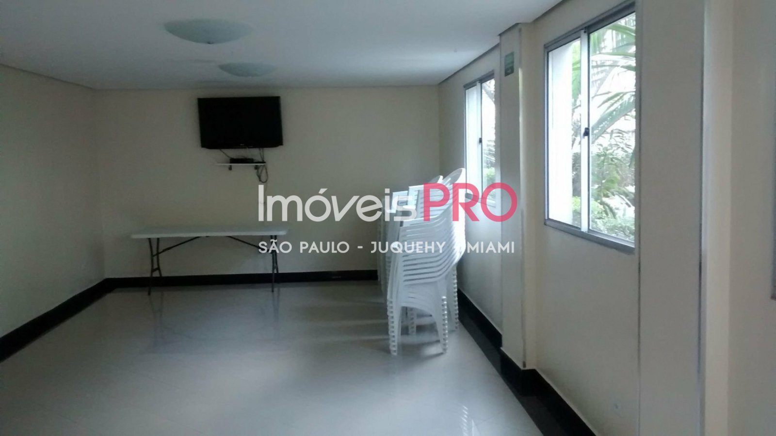 Foto :: IP23524