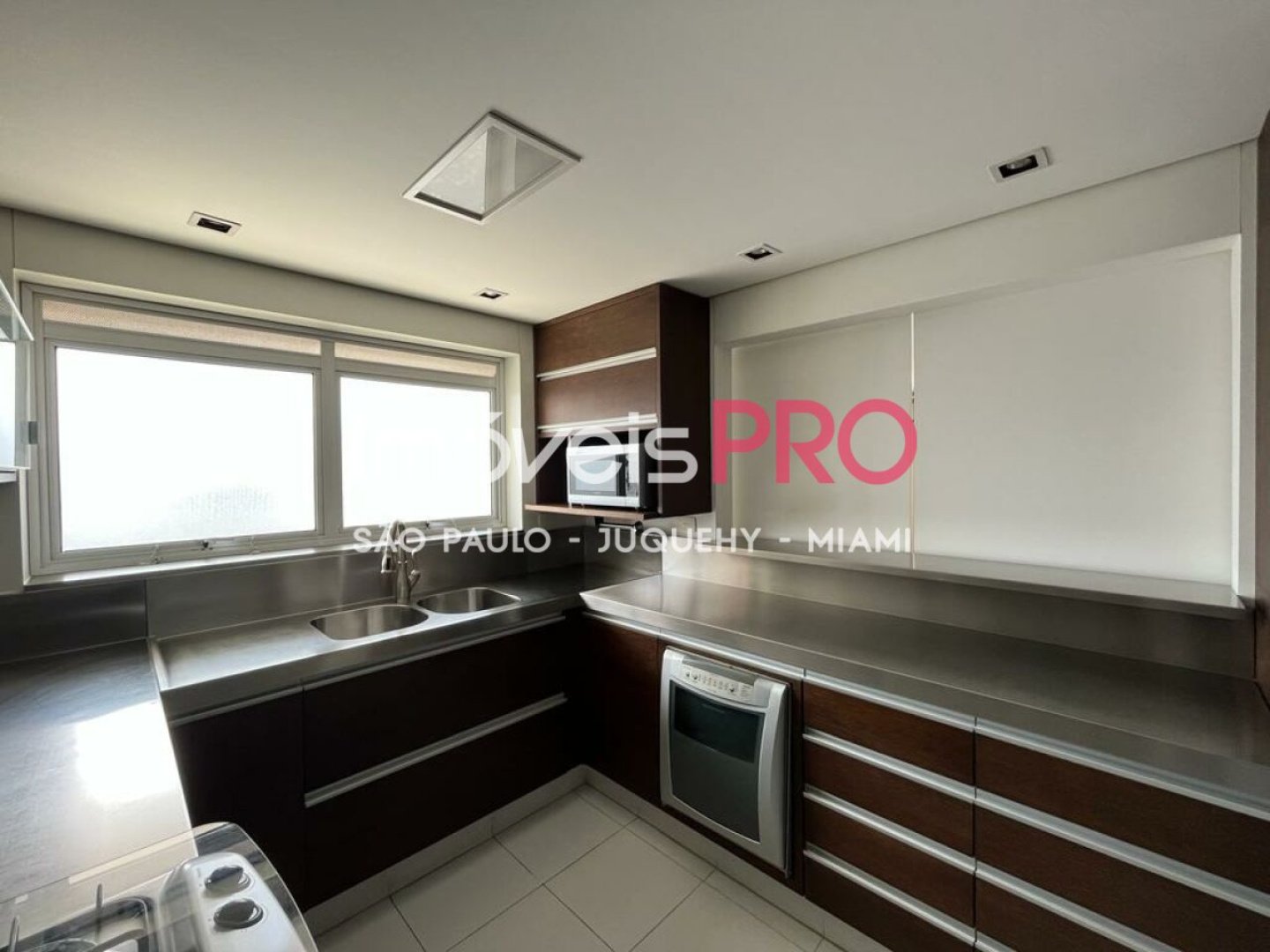 Foto :: IP23676