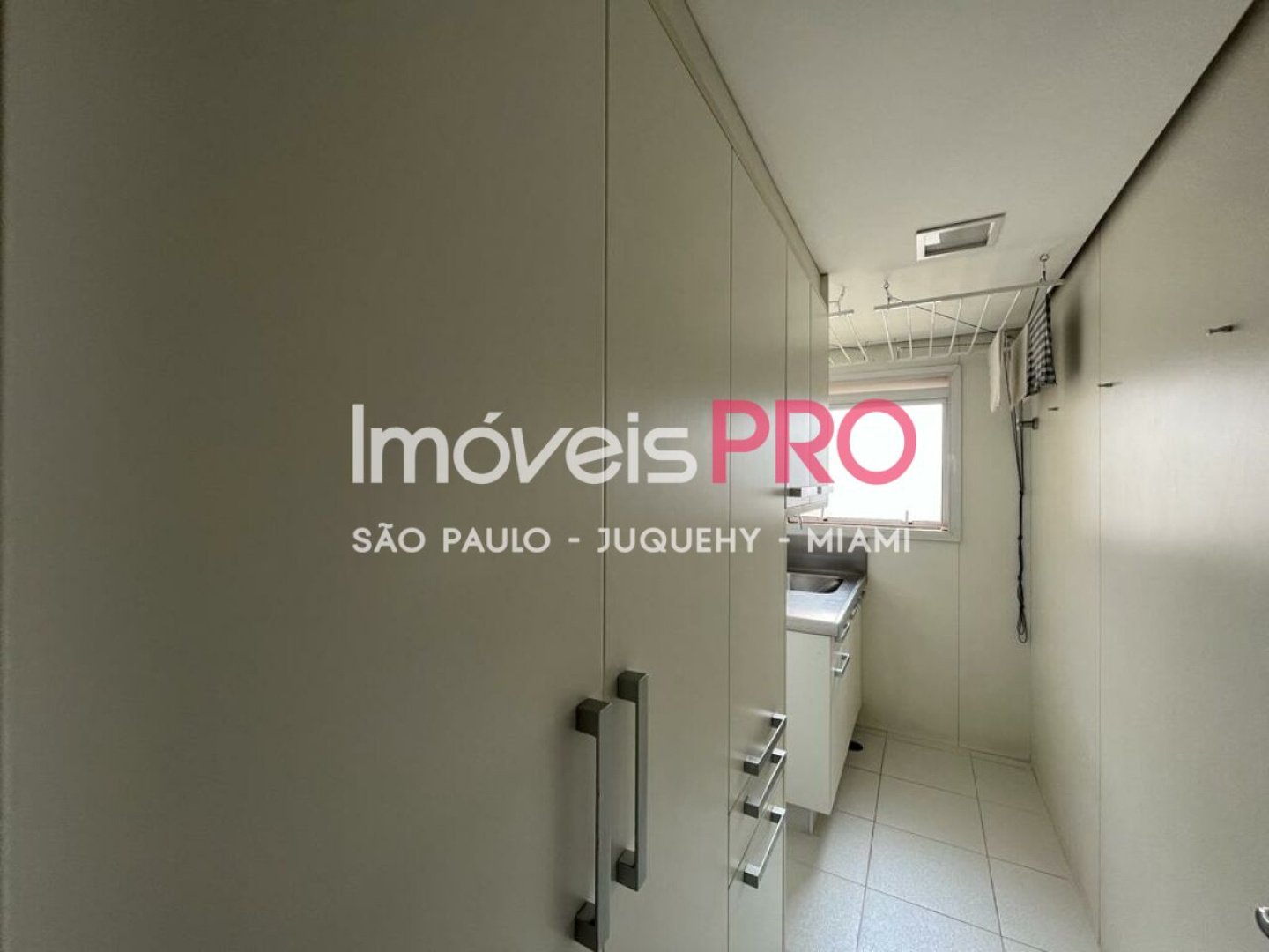 Foto :: IP23676