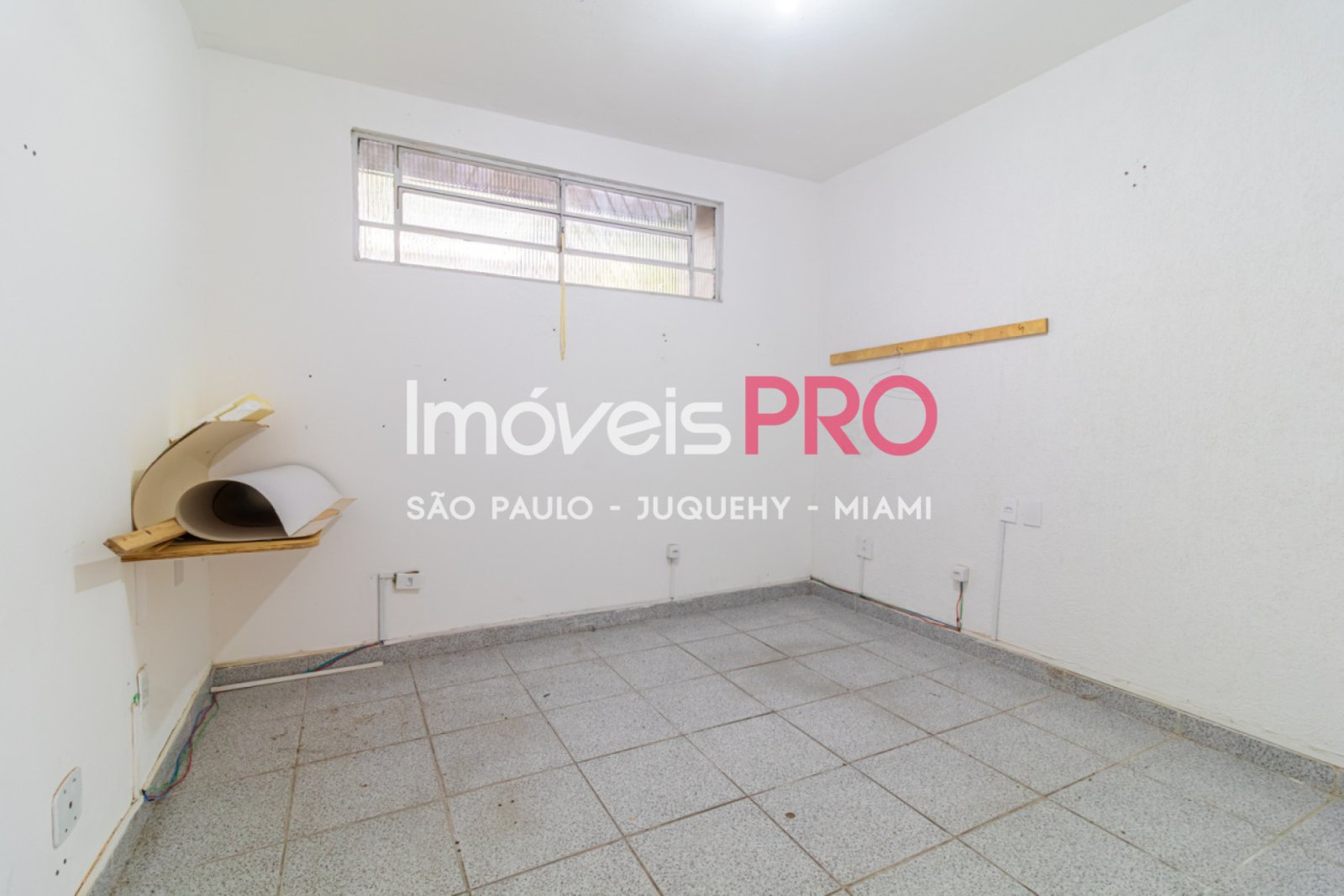 Foto :: https://assets.imoveispro.com.br/thumb/IP23945/predio-venda-vila-clementino_IP23945_17_1920x1080.jpg?