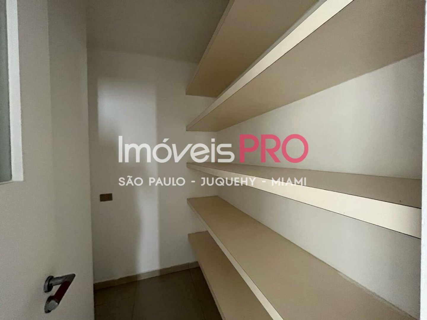 Foto :: https://assets.imoveispro.com.br/thumb/IP23964/apartamento-aluguel-brooklin_IP23964_17_1920x1080.jpg?