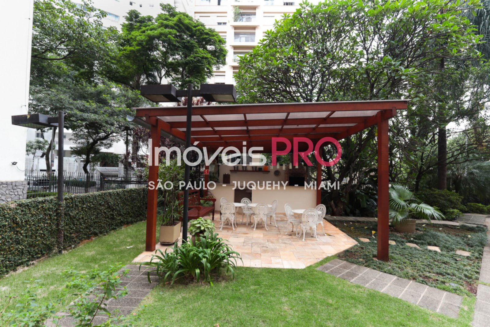 Foto :: https://assets.imoveispro.com.br/thumb/IP24136/apartamento-venda-consolacao_IP24136_17_1920x1080.jpg?