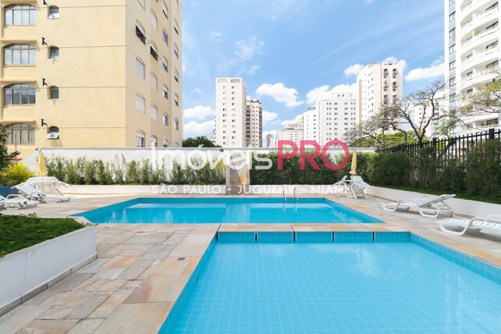 Foto :: https://assets.imoveispro.com.br/thumb/IP2460/cobertura-venda-moema_IP2460_29_1920x1080.jpg?