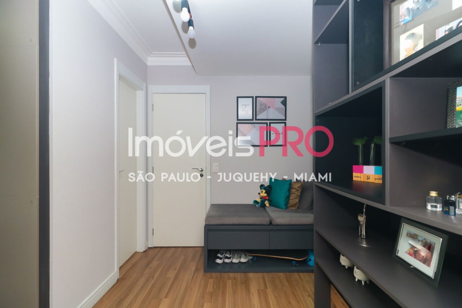 Foto :: https://assets.imoveispro.com.br/thumb/IP24798/apartamento-aluguel-bosque-da-saude_IP24798_11_1920x1080.jpg?