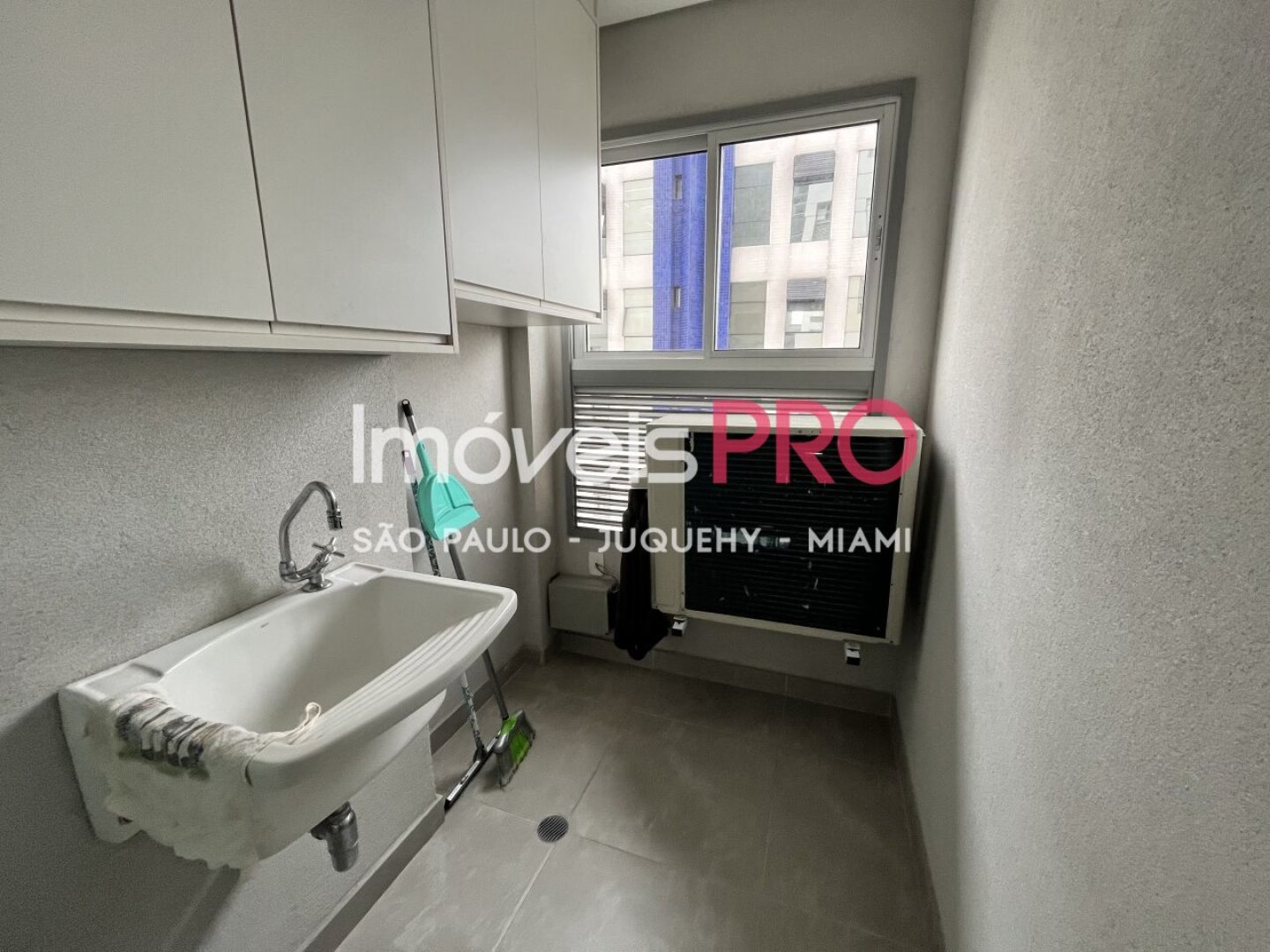 Foto :: https://assets.imoveispro.com.br/thumb/IP2513/apartamento-aluguel-moema-indios_IP2513_17_1920x1080.jpg?