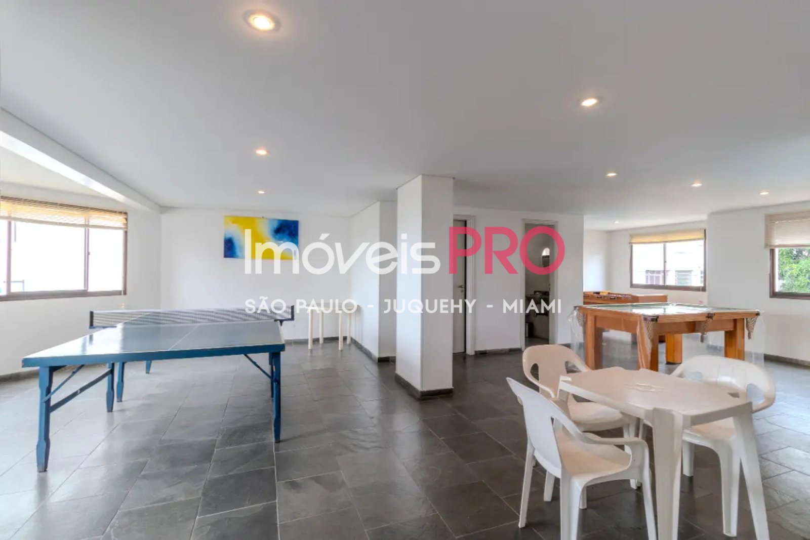 Foto :: https://assets.imoveispro.com.br/thumb/IP25459/apartamento-venda-vila-mariana_IP25459_17_1920x1080.jpg?