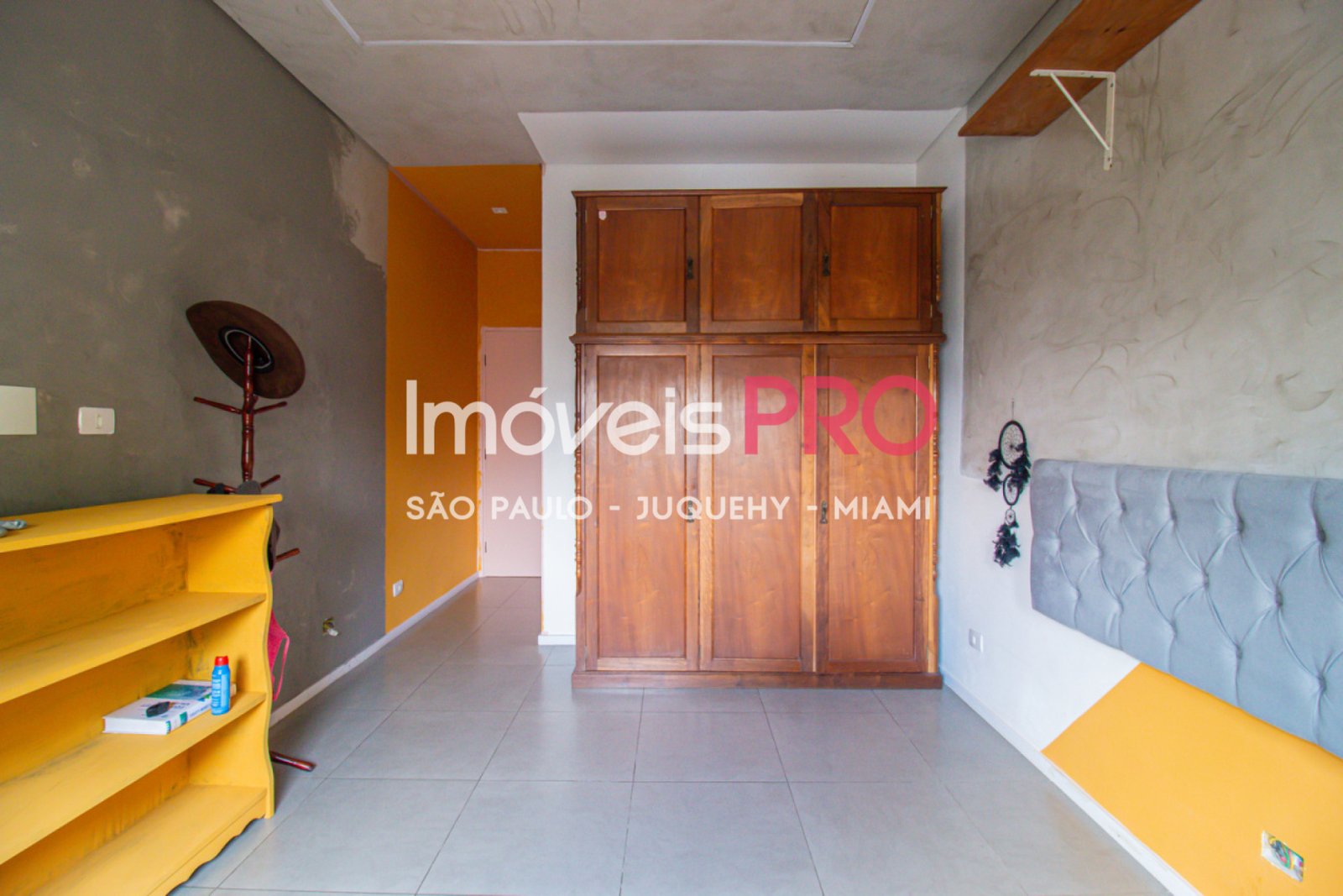 Foto :: IP26141
