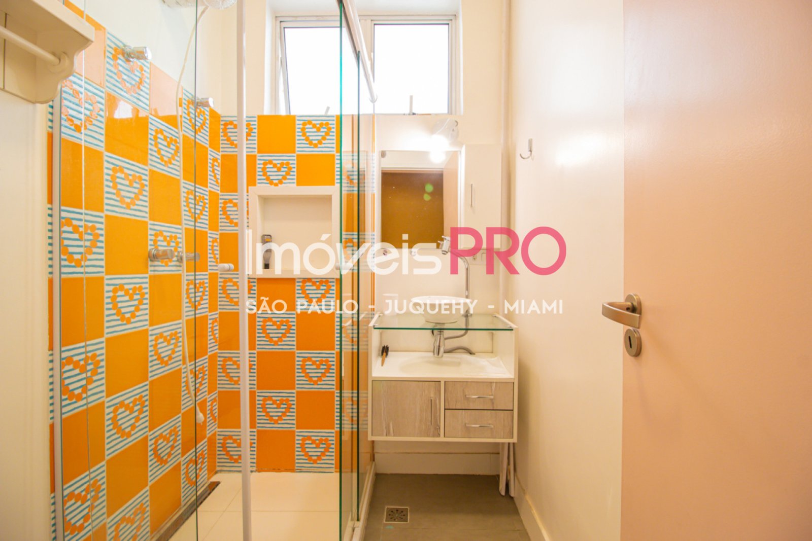 Foto :: https://assets.imoveispro.com.br/thumb/IP26141/sobrado-venda-planalto-paulista_IP26141_35_1920x1080.jpg?