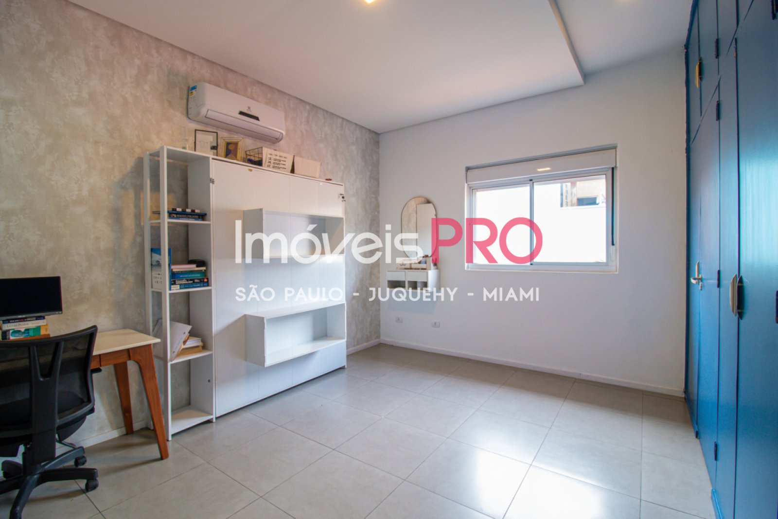 Foto :: IP26141