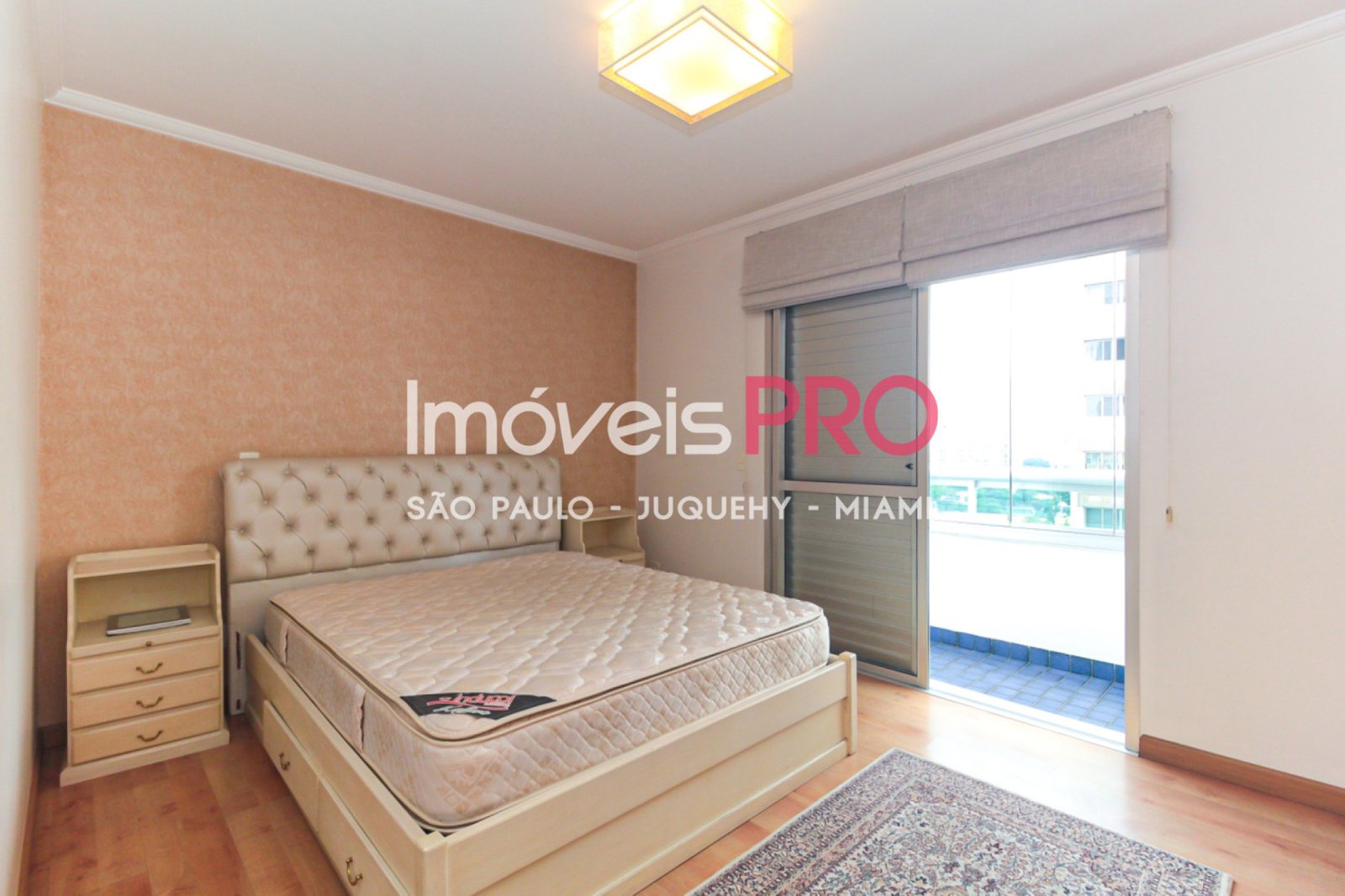 Foto :: IP26474