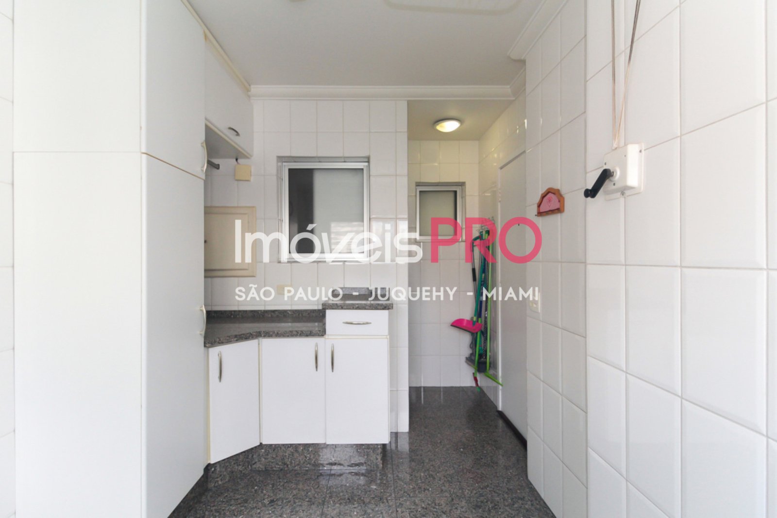 Foto :: IP26474