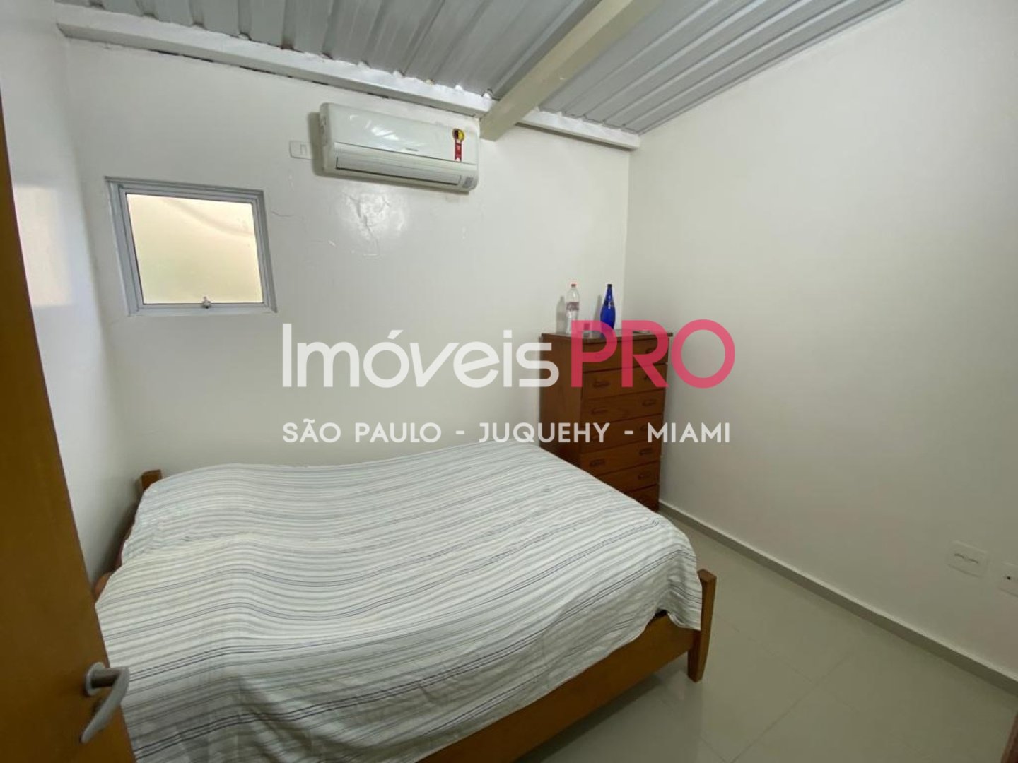 Foto :: IP26505