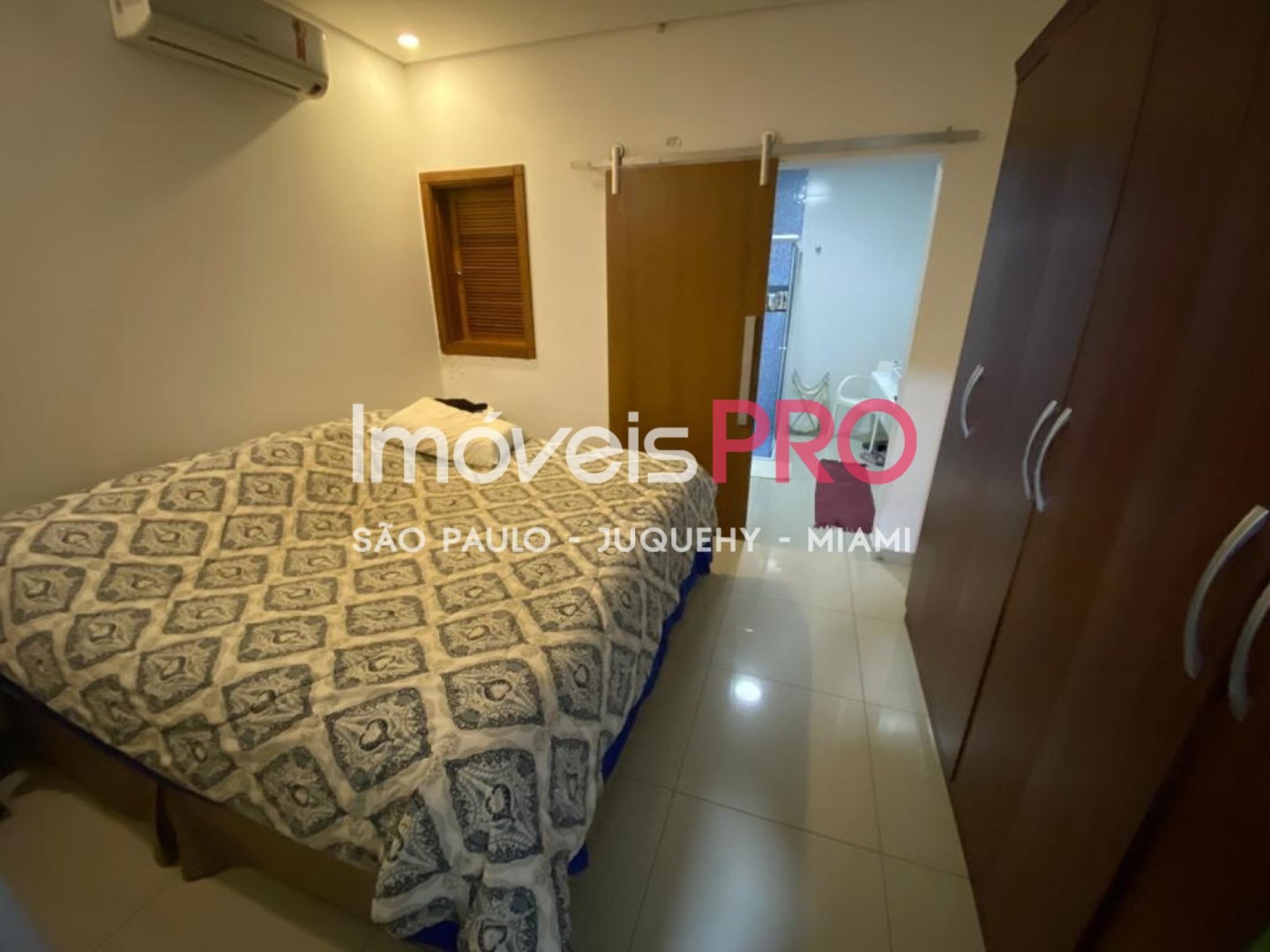 Foto :: IP26505