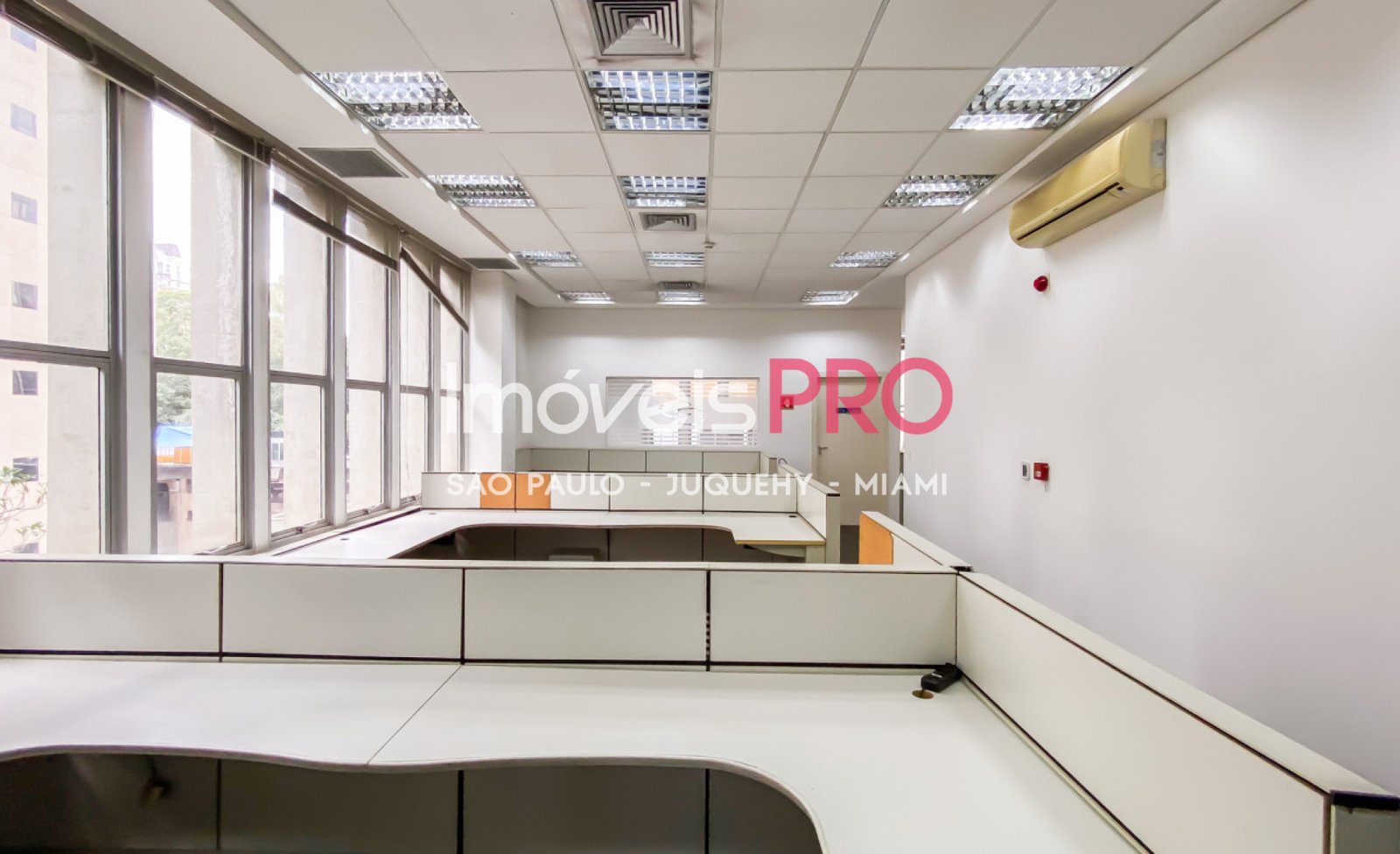 Foto :: https://assets.imoveispro.com.br/thumb/IP26651/conj-comercial-venda-bela-vista_IP26651_23_1920x1080.jpg?