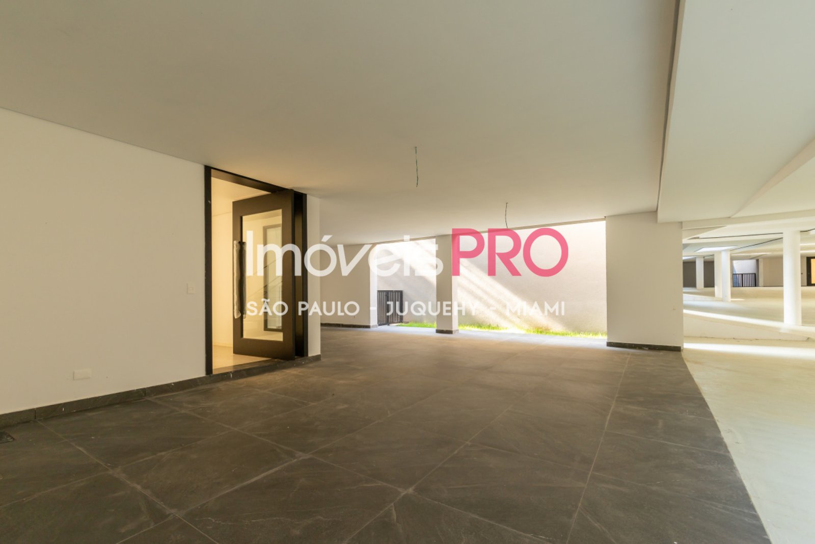 Foto :: https://assets.imoveispro.com.br/thumb/IP26676/condominio-aluguel-chacara-santo-antonio-zona-sul_IP26676_35_1920x1080.jpg?