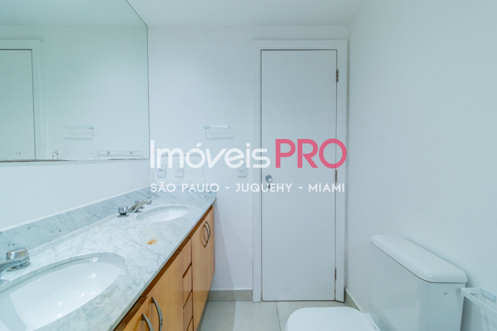 Foto :: https://assets.imoveispro.com.br/thumb/IP27510/apartamento-aluguel-brooklin_IP27510_35_1920x1080.jpg?