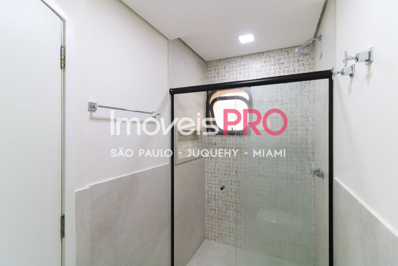 Foto :: https://assets.imoveispro.com.br/thumb/IP28439/apartamento-venda-moema-passaros_IP28439_17_1920x1080.jpg?