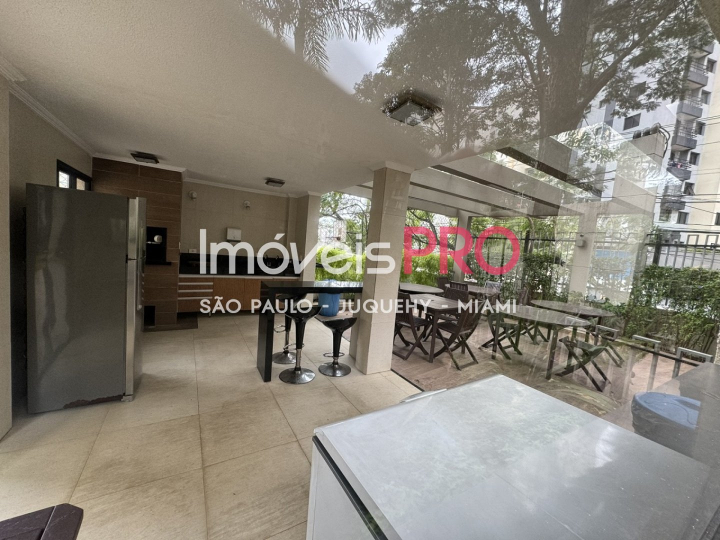 Foto :: https://assets.imoveispro.com.br/thumb/IP28637/apartamento-venda-bosque-da-saude_IP28637_41_1920x1080.jpg?