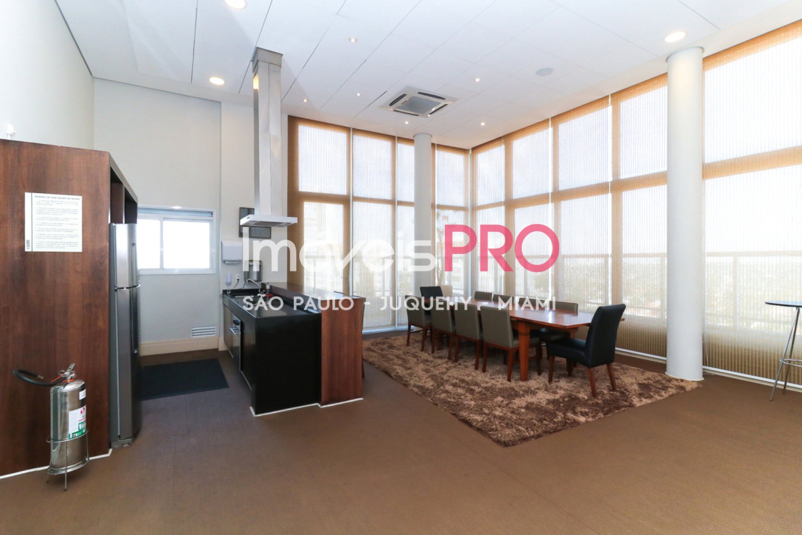 Foto :: https://assets.imoveispro.com.br/thumb/IP28668/apartamento-venda-campo-belo_IP28668_23_1920x1080.jpg?