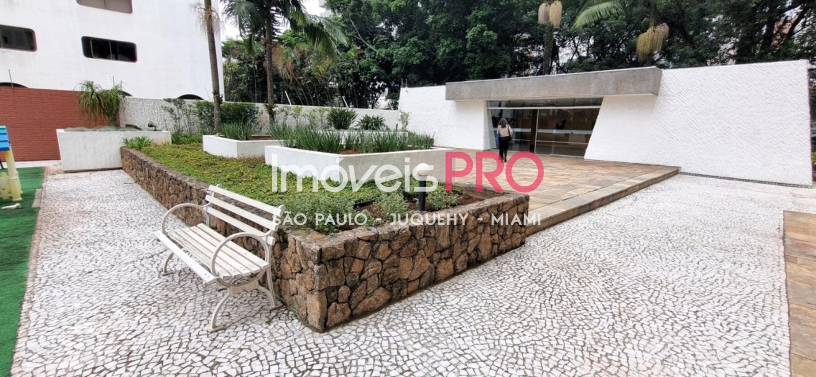 Foto :: https://assets.imoveispro.com.br/thumb/IP28734/apartamento-venda-campo-belo_IP28734_35_1920x1080.jpg?
