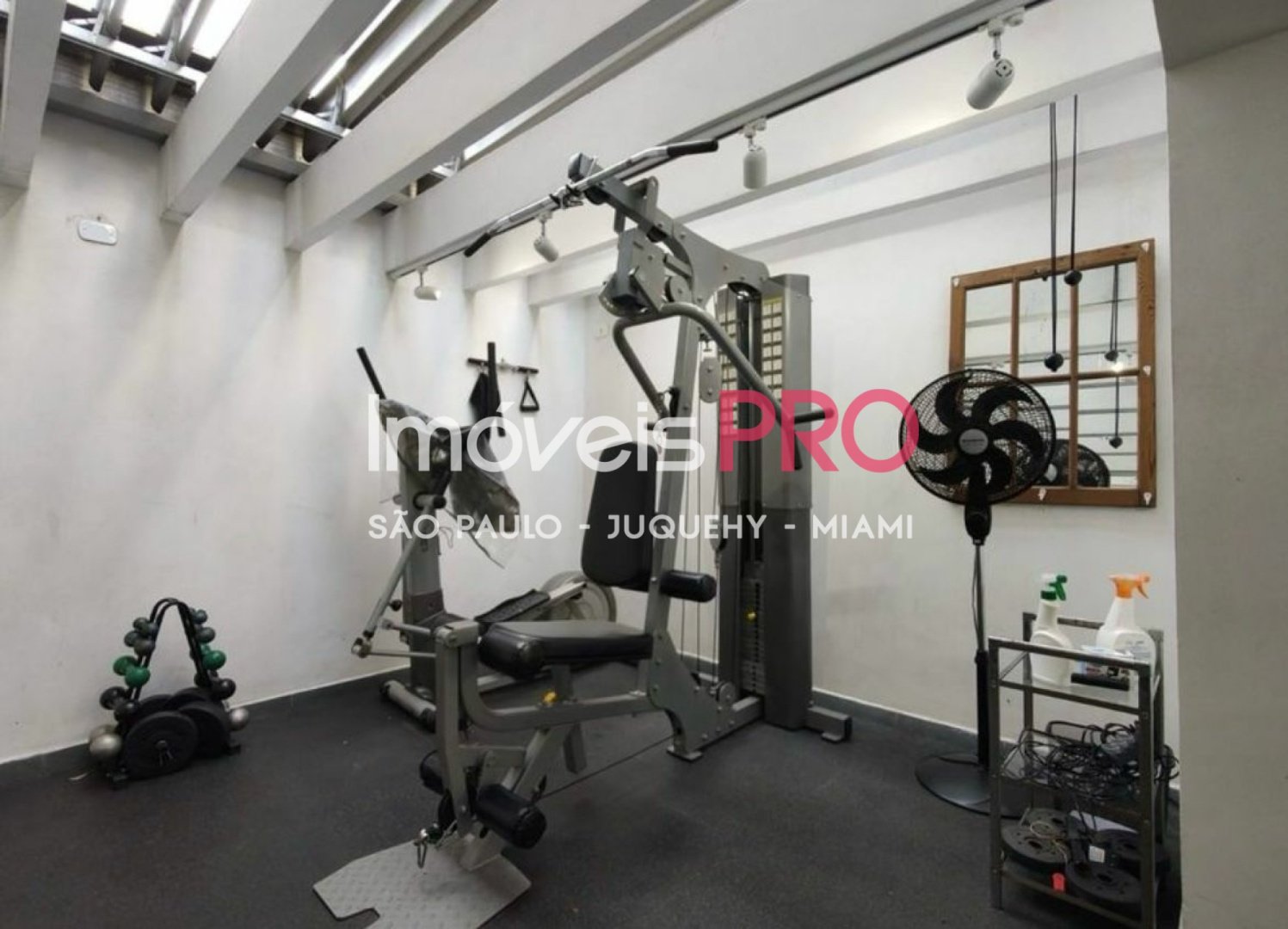 Foto :: https://assets.imoveispro.com.br/thumb/IP28734/apartamento-venda-campo-belo_IP28734_41_1920x1080.jpg?