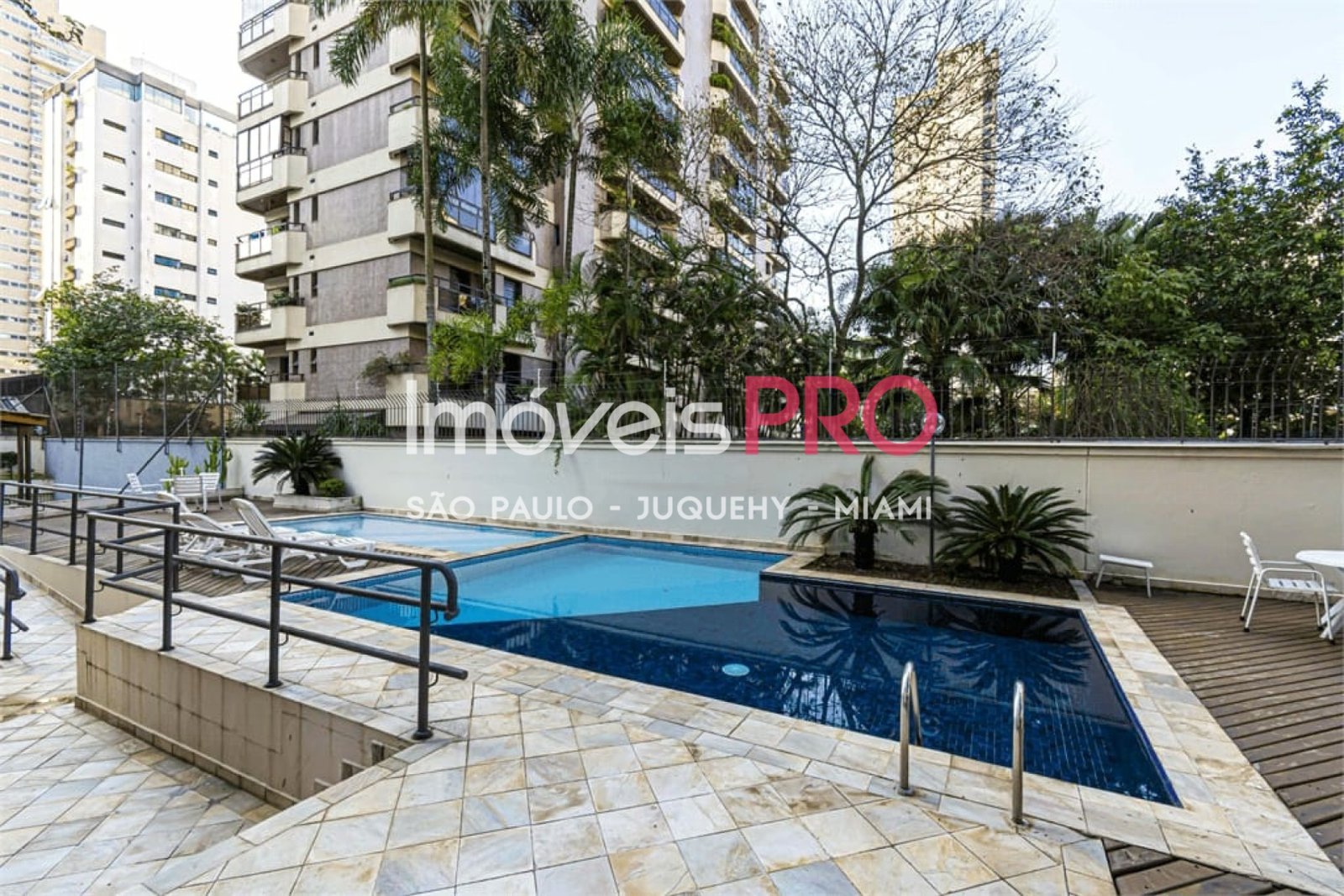 Foto :: https://assets.imoveispro.com.br/thumb/IP28811/apartamento-venda-moema_IP28811_29_1920x1080.jpg?