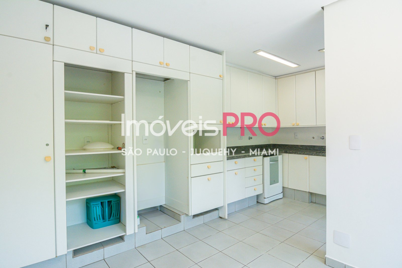 Foto :: https://assets.imoveispro.com.br/thumb/IP28913/casa-venda-jardim-paulistano_IP28913_17_1920x1080.jpg?