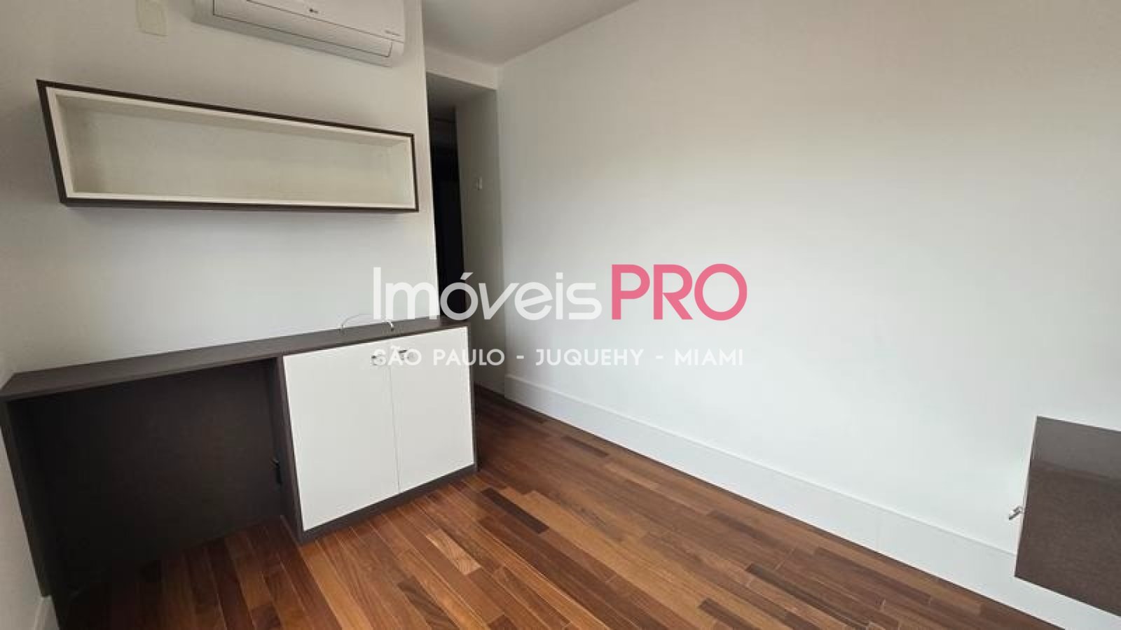 Foto :: IP28941