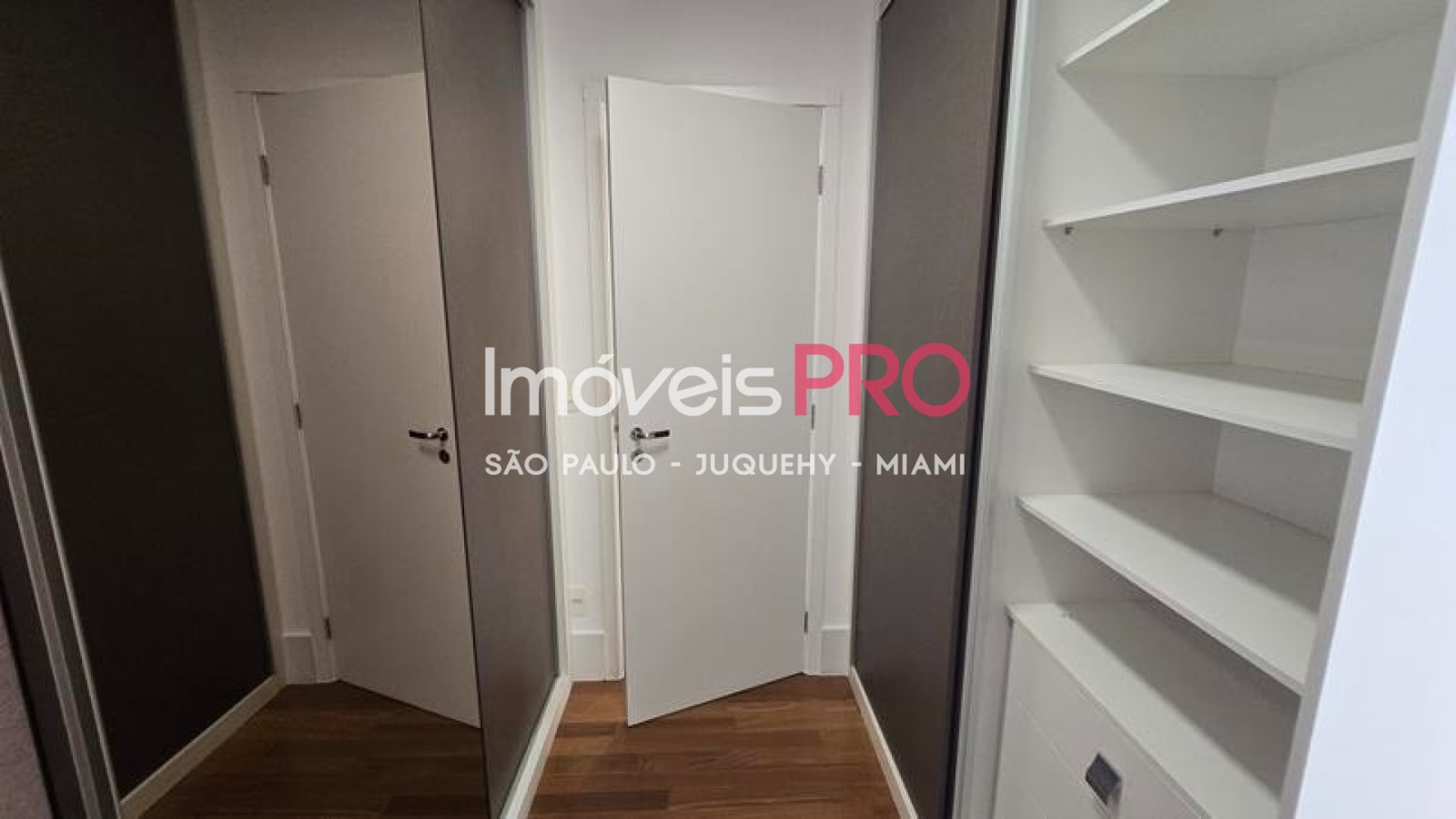 Foto :: IP28941
