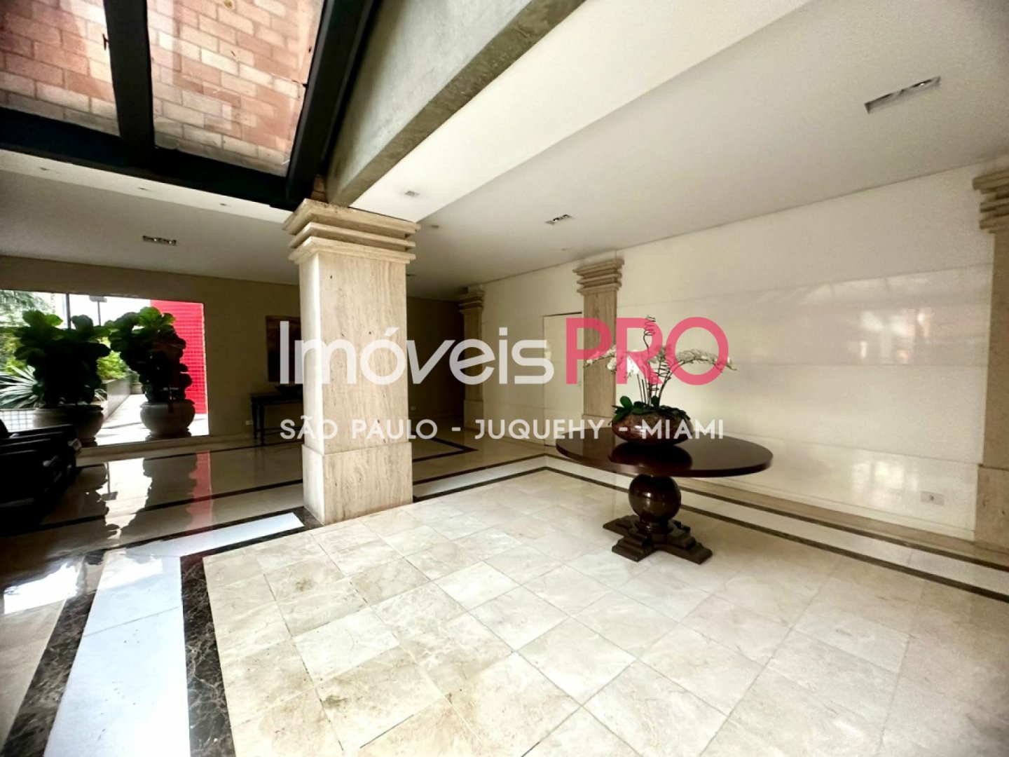 Foto :: https://assets.imoveispro.com.br/thumb/IP29033/apartamento-venda-moema_IP29033_41_1920x1080.jpg?