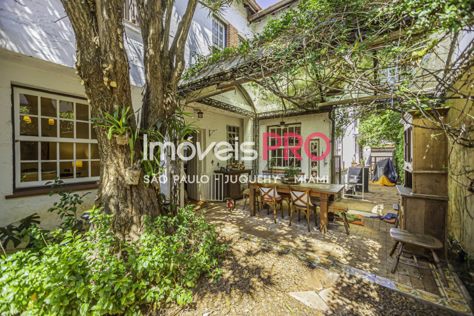 Foto :: https://assets.imoveispro.com.br/thumb/IP29492/sobrado-aluguel-jardim-paulista_IP29492_41_1920x1080.jpg?