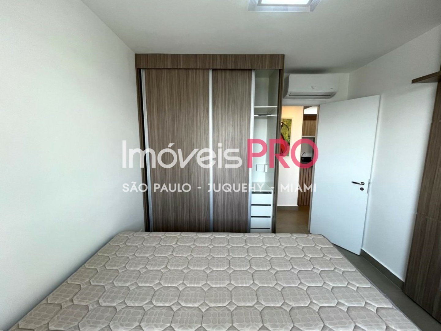 Foto :: https://assets.imoveispro.com.br/thumb/IP29593/apartamento-aluguel-moema_IP29593_17_1920x1080.jpg?